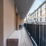 Urban Garden Flat In Modern Style